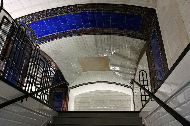 metro-pacifico-escaleras