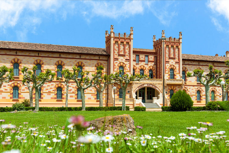 vichy-catalan-balneario-exterior